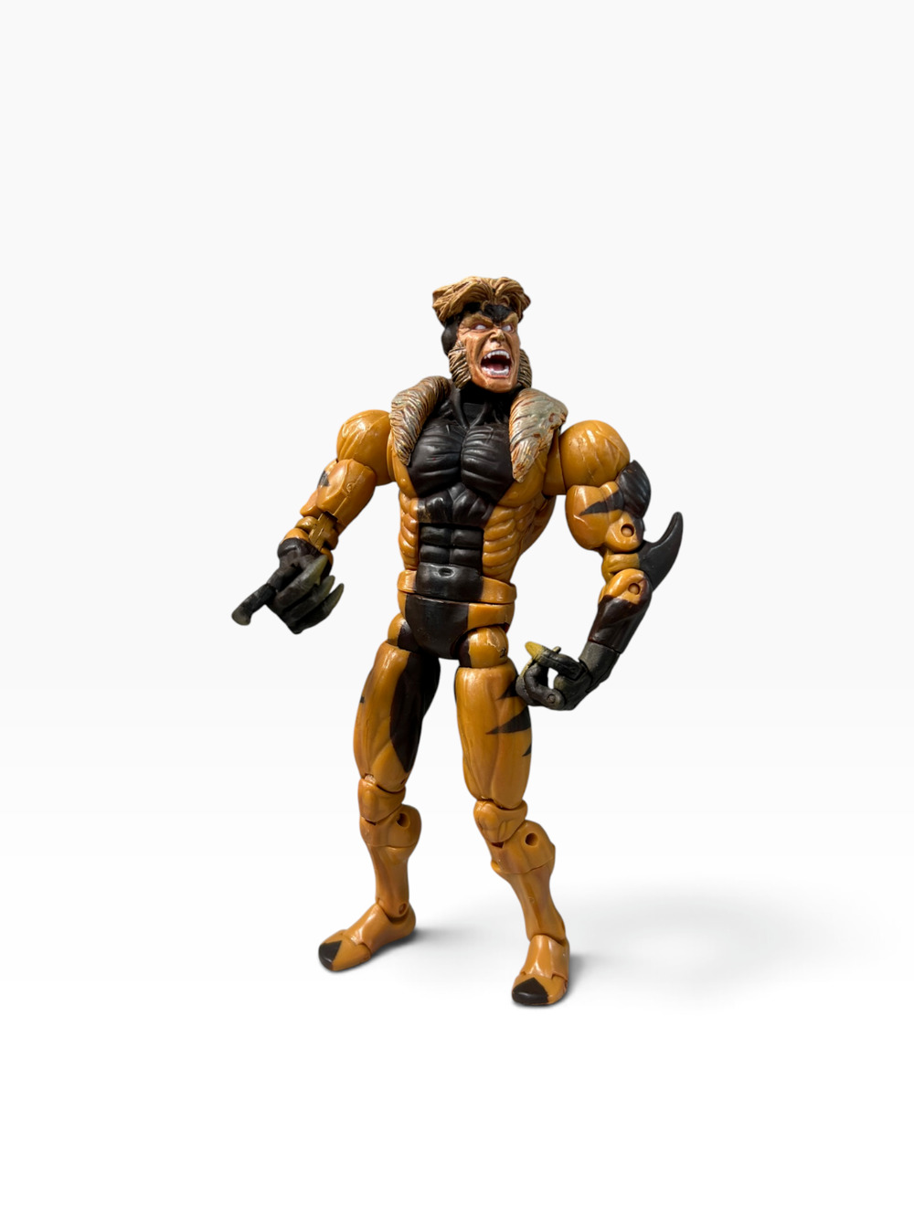 Hasbro Marvel Legends X-Men Sabretooth 6'' Figure (F3693)